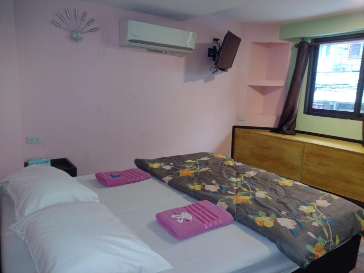 Friendly Hostel - DMK Airport Bangkok Exterior photo