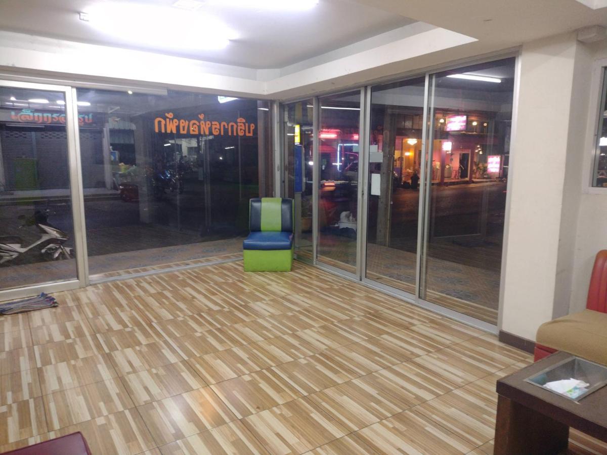 Friendly Hostel - DMK Airport Bangkok Exterior photo